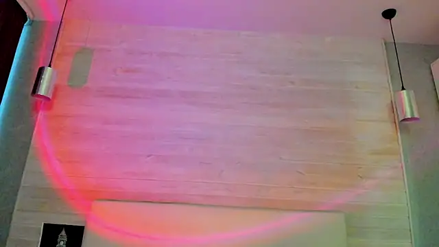 molly hunt  online show from February 2026 04:00:01 AM