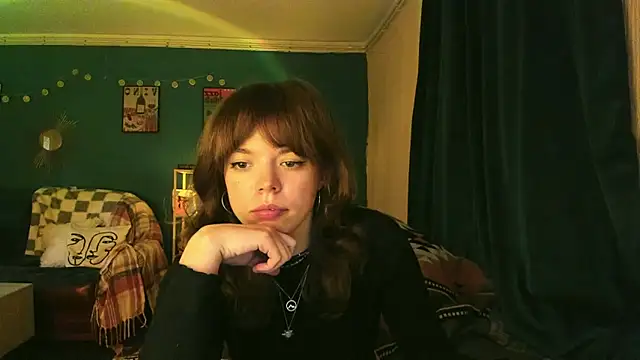 ClancyMorissey online show from November 2025 06:39:01 PM