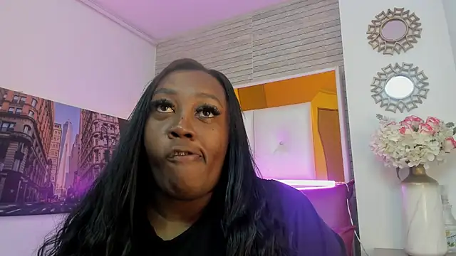 ShaniaBrownn online show from November 2025 07:37:02 PM