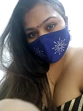 cutee  crazy online show from February 2025 05:01:02 PM