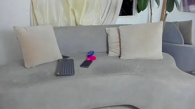 sweet mia23 online show from January 2025 06:35:01 AM