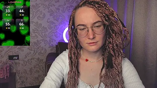 AgnesGraham online show from April 2026 09:30:01 PM