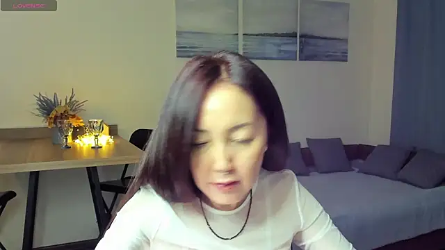 AvroraSakura online show from December 2024 07:43:01 PM