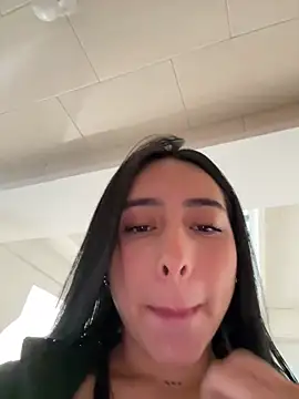 isabella jade online show from October 2025 01:15:02 PM