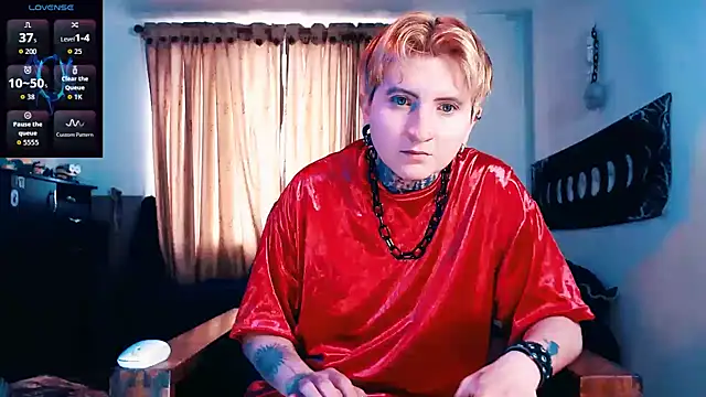 Marieblueeyes online show from November 2025 03:13:02 PM