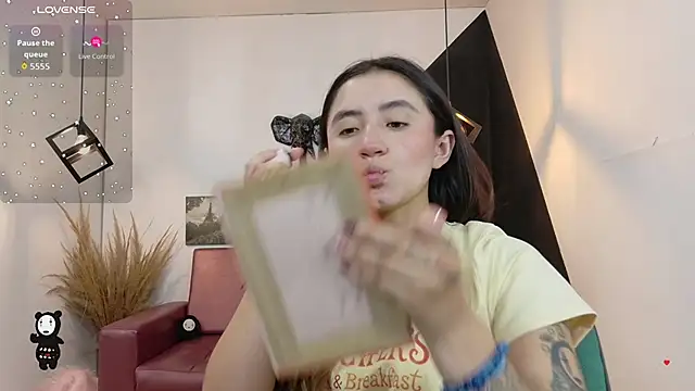 Snapshot of Perla_Campbell chatting on November 2025 05:08:01 PM Perla Campbell online show from November 2025 05:08:01 PM