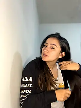 Snapshot of Perla_Campbell chatting on November 2025 04:31:02 PM Perla Campbell online show from November 2025 04:31:02 PM