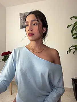 Snapshot of SelenaStone chatting on October 2025 09:21:01 PM SelenaStone online show from October 2025 09:21:01 PM