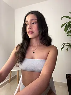 Snapshot of SelenaStone chatting on November 2025 11:47:02 PM SelenaStone online show from November 2025 11:47:02 PM