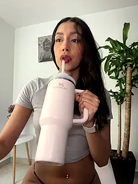 Snapshot of SelenaStone chatting on December 2025 07:51:02 PM SelenaStone online show from December 2025 07:51:02 PM