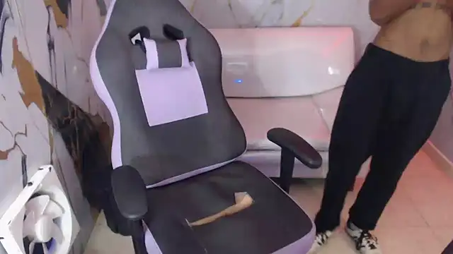 ManSant online show from October 2025 01:34:01 PM