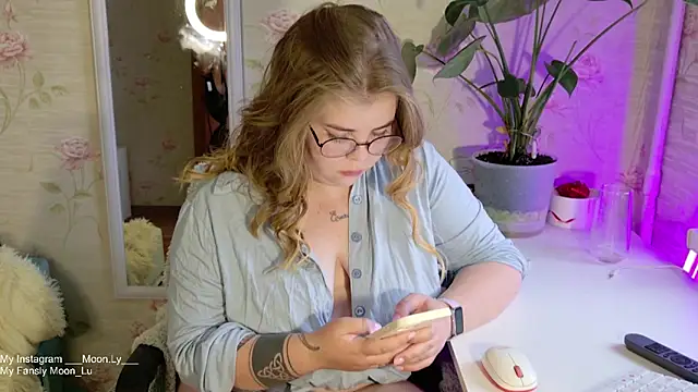 sinnamon  online show from September 2025 11:47:01 AM