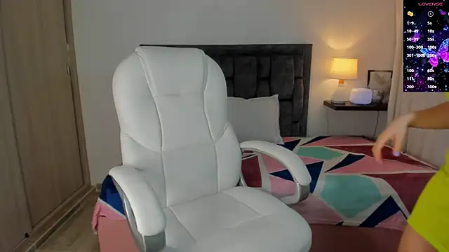 lucia s1 online show from February 2025 11:10:02 AM