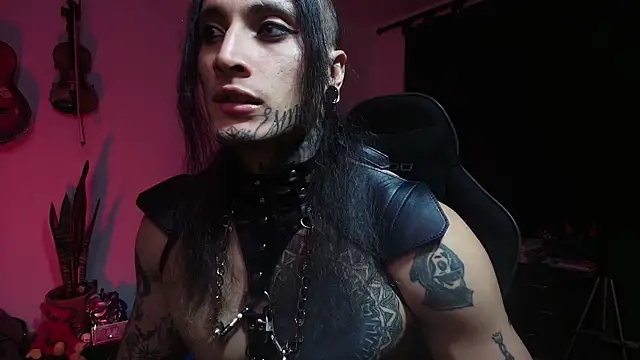 Snapshot of Ryuk_it chatting on May 2026 02:05:02 AM Ryuk it online show from May 2026 02:05:02 AM