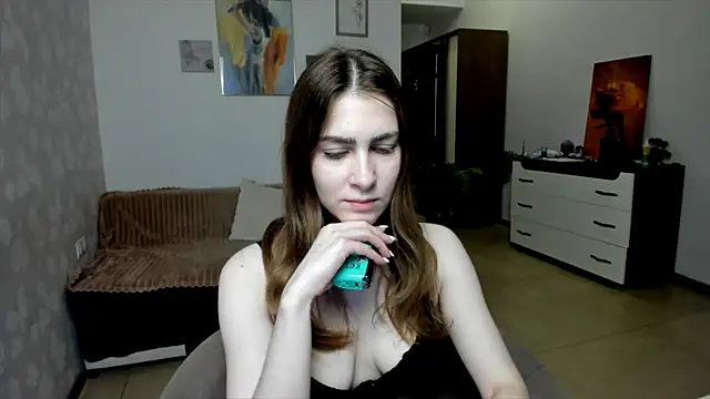 Snapshot of KaraWill chatting on April 2026 07:17:02 PM KaraWill online show from April 2026 07:17:02 PM