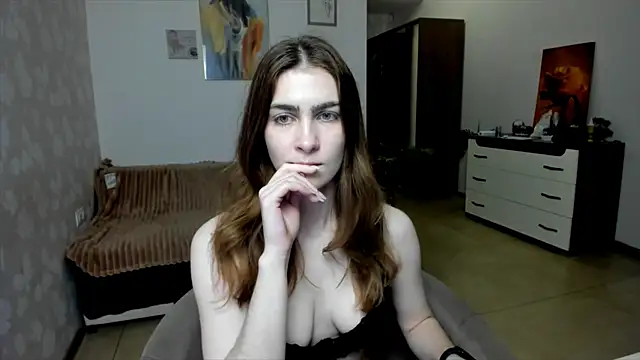 Snapshot of KaraWill chatting on June 2026 07:05:01 PM KaraWill online show from June 2026 07:05:01 PM