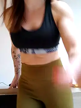 clara-francaise online show from March 2025 02:40:01 PM