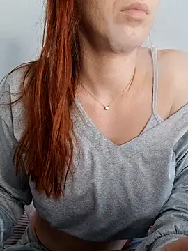 clara-francaise online show from February 2026 05:11:02 PM