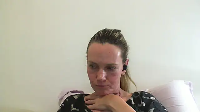 Annylove1 online show from February 2025 12:52:02 AM