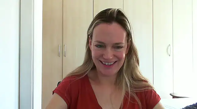 Annylove1 online show from February 2025 12:44:02 PM