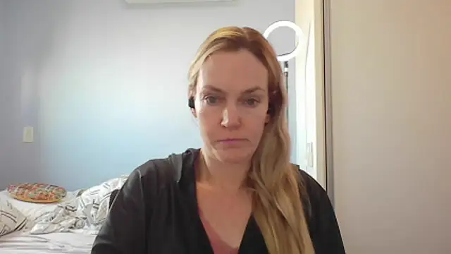 Annylove1 online show from March 2026 10:44:01 AM