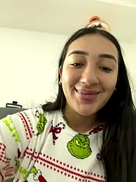 Hannahoff online show from December 2024 08:20:02 PM