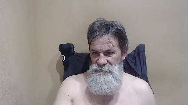 Snapshot of AlexNudo chatting on June 2026 11:04:02 AM AlexNudo online show from June 2026 11:04:02 AM