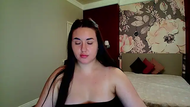 Snapshot of Roxie_Bradley chatting on September 2025 05:56:01 AM Roxie Bradley online show from September 2025 05:56:01 AM
