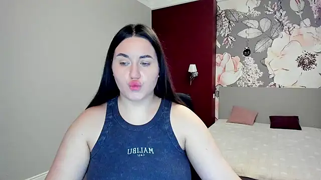 Roxie Bradley online show from February 2026 06:40:02 AM