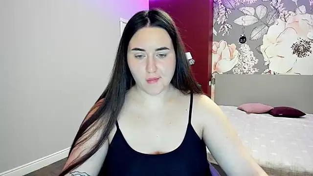 Roxie Bradley online show from February 2026 07:29:01 AM