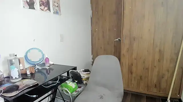 charlott7 online show from February 2025 01:23:01 AM