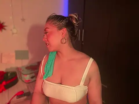 Im sophiie online show from January 2025 08:54:01 AM