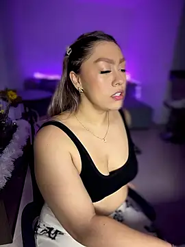 Snapshot of Im_sophiie chatting on January 2026 06:51:02 AM Im sophiie online show from January 2026 06:51:02 AM