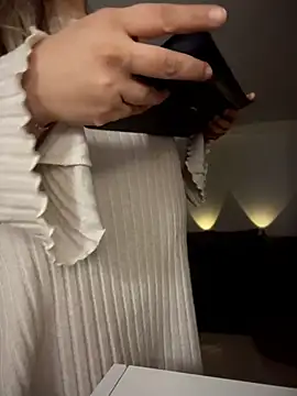 Im sophiie online show from April 2026 06:50:02 AM