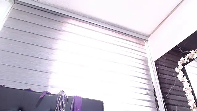 Snapshot of VIOLETTA-HOT chatting on January 2025 02:10:02 PM VIOLETTA-HOT online show from January 2025 02:10:02 PM