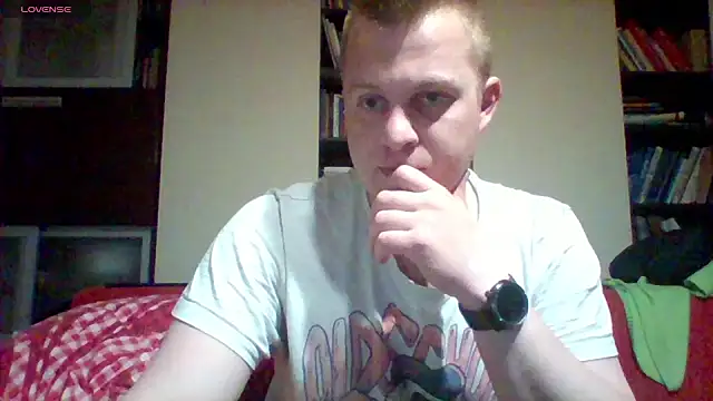 Matttthees online show from April 2026 10:31:02 PM