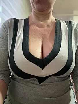 sweetmystery1 online show from January 2026 03:06:01 PM