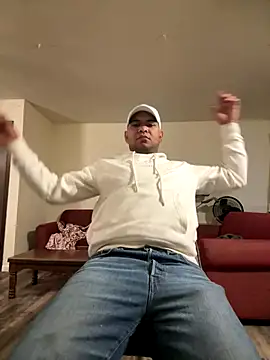 marhi32 online show from November 2025 01:44:02 PM