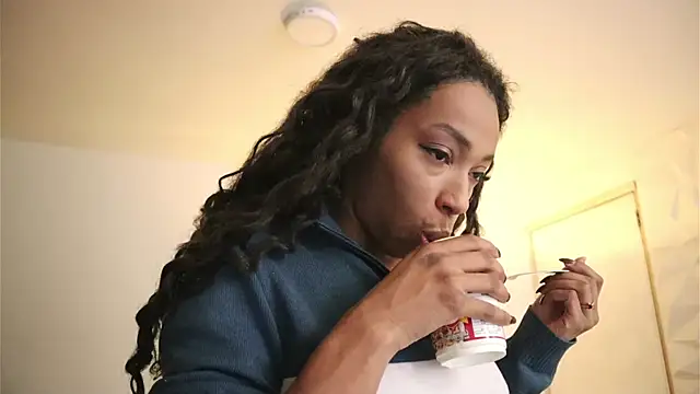 Valeriestyle online show from October 2025 04:25:02 AM