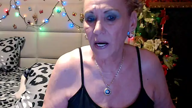 Snapshot of HappyWomanOn chatting on July 2026 10:39:01 AM HappyWomanOn online show from July 2026 10:39:01 AM