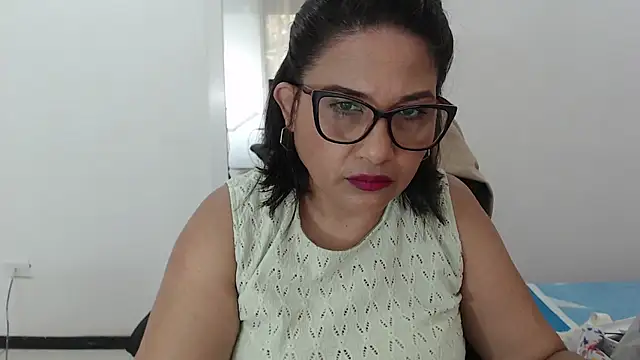 Katha Marck online show from December 2025 12:58:01 PM