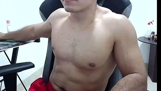 MILCARITAS3 online show from February 2026 04:17:01 PM