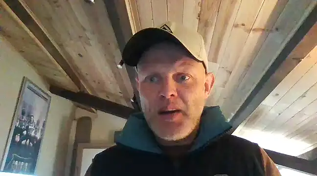 davigochi77bcn online show from February 2025 08:53:02 PM