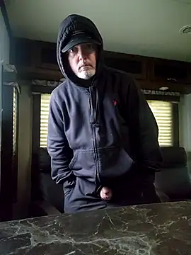 Hotredheadandtoungelasher online show from February 2026 03:05:01 PM