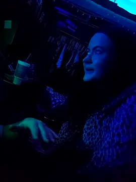 Hotredheadandtoungelasher online show from March 2026 06:42:02 AM