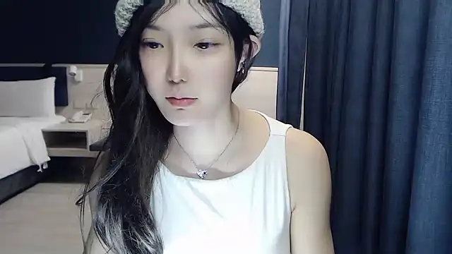 TBgril online show from April 2026 12:14:02 PM