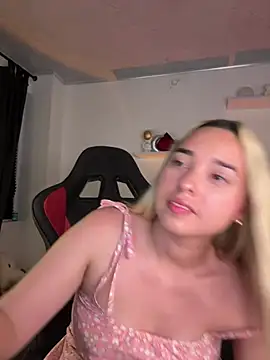 Snapshot of Irisweet_ chatting on March 2025 09:37:02 PM Irisweet online show from March 2025 09:37:02 PM