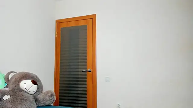 FlowerOfSin2001 online show from September 2025 04:51:02 PM