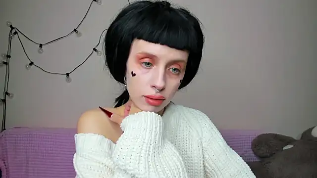 FlowerOfSin2001 online show from October 2025 02:49:01 PM