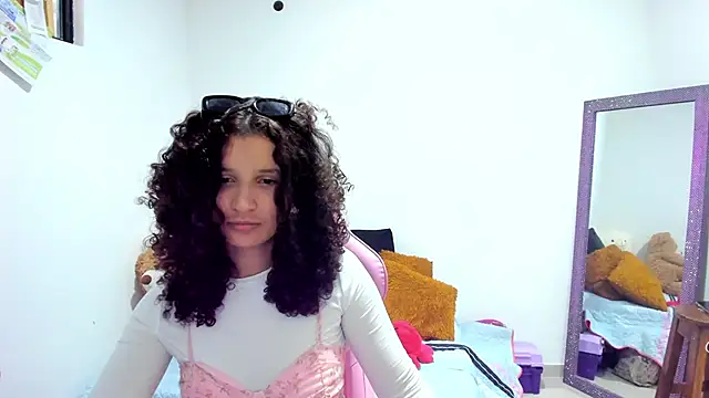 Snapshot of Cositarica_ chatting on October 2025 04:16:01 PM Cositarica online show from October 2025 04:16:01 PM